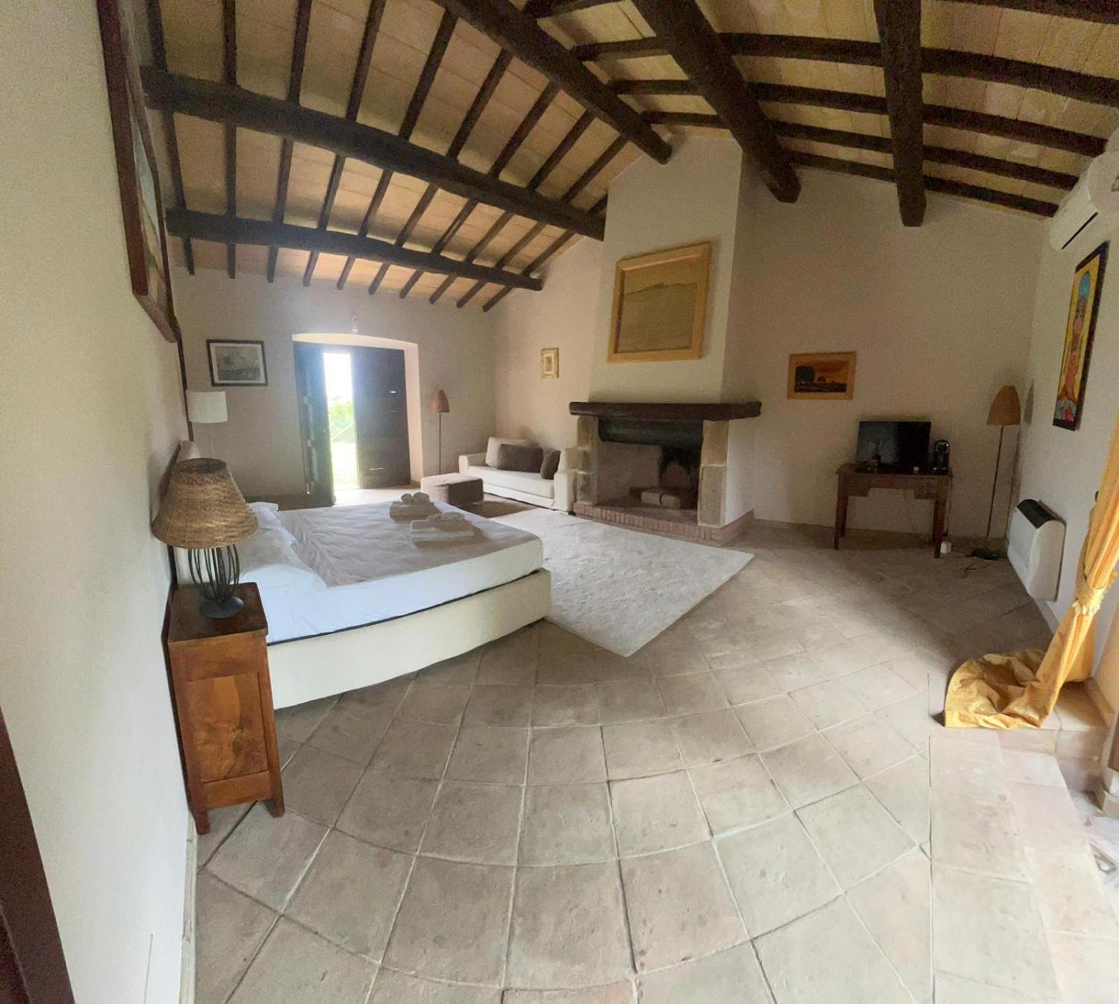 Agriturismo Cerrosughero Canino Dış mekan fotoğraf